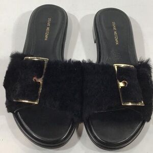 Women’s Stuart Weitzman Black Fur Open Toe Slides Sandals w/Gold Buckle 7.5M